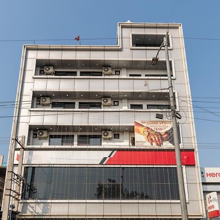 Hotel De Luxe Basai Road Gurgaon Exteriör bild