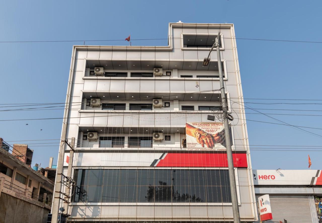 Hotel De Luxe Basai Road Gurgaon Exteriör bild